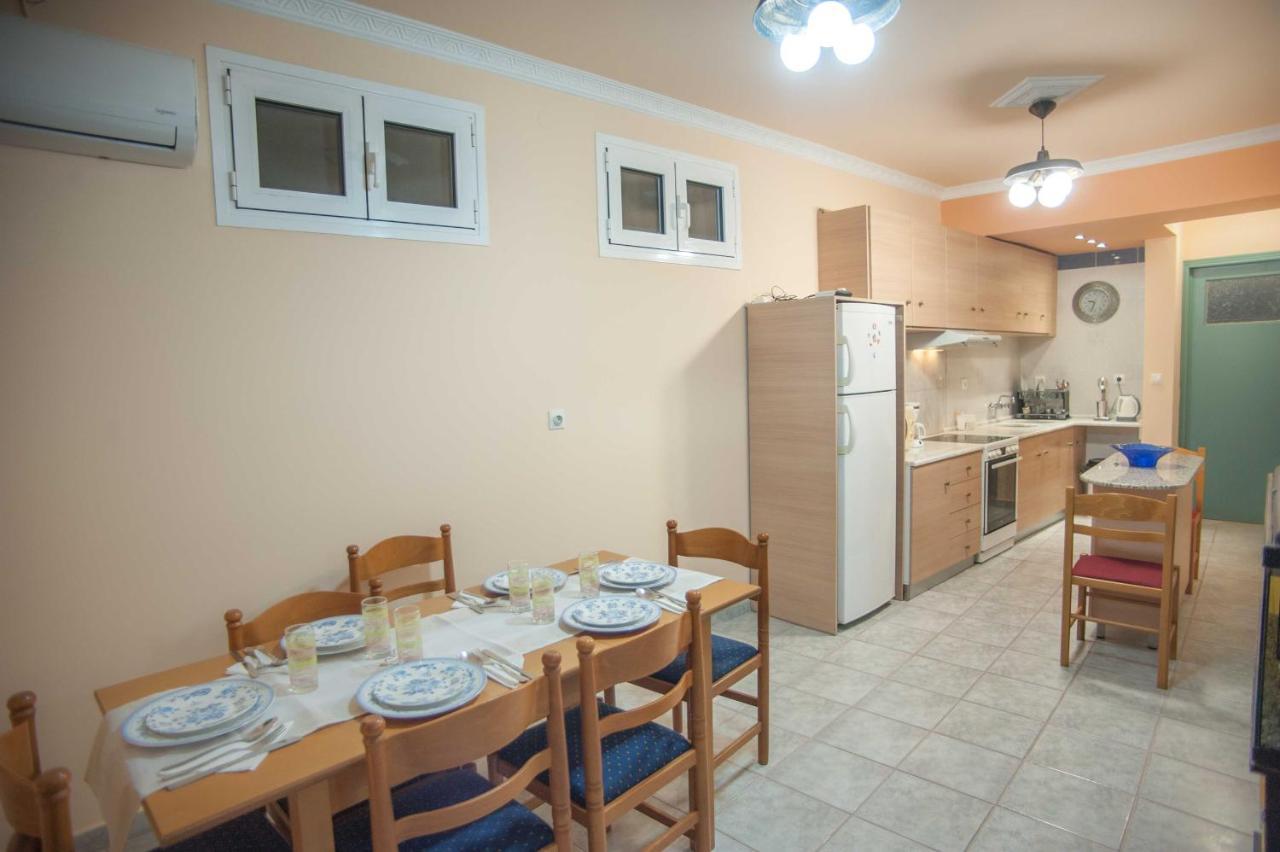 A Central Apartment 阿尔戈斯托利翁 外观 照片