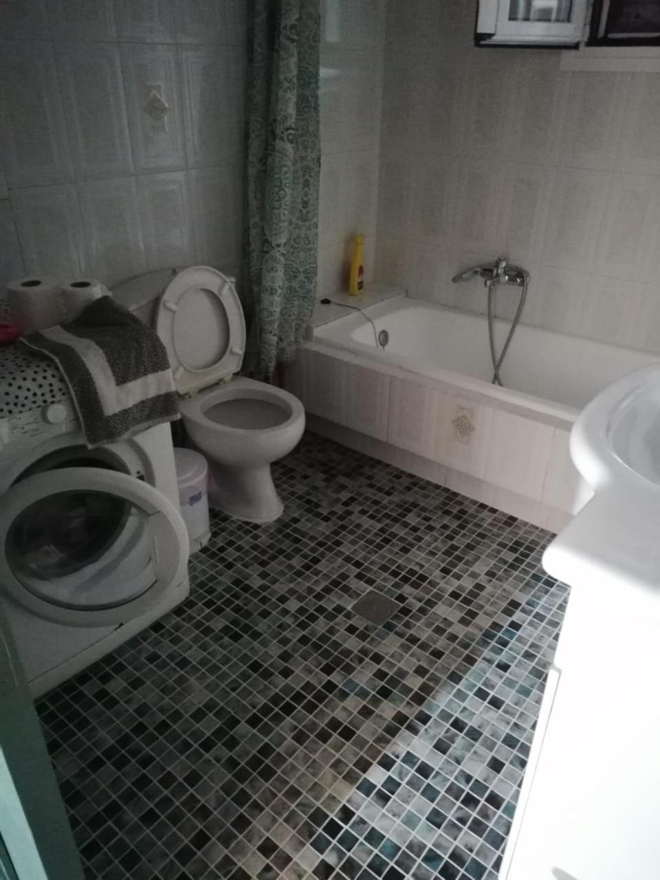 A Central Apartment 阿尔戈斯托利翁 外观 照片